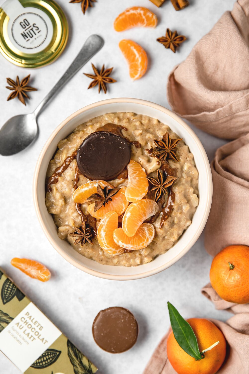 Porridge crémeux aux épices et noisette miel