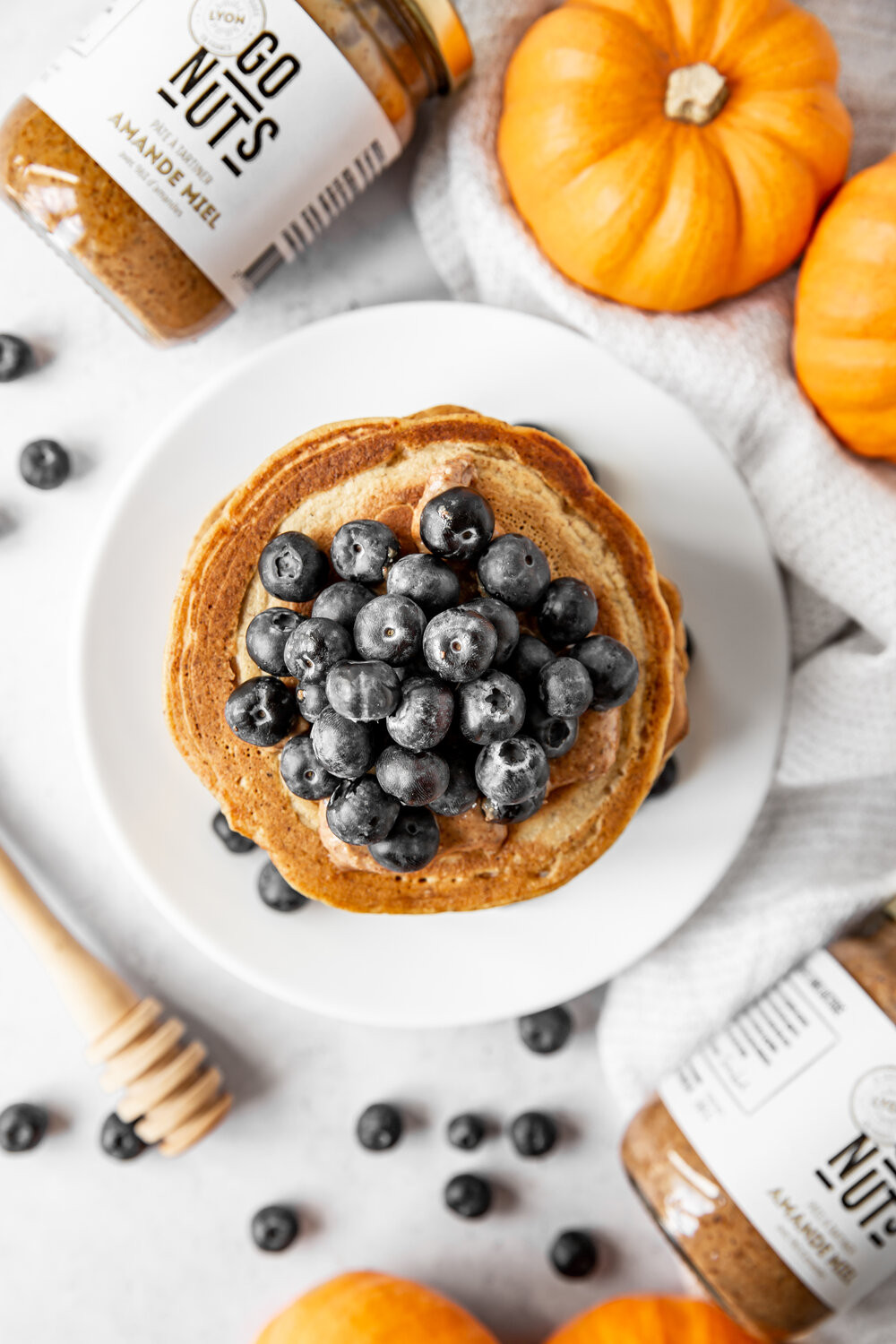 Pancakes d’automne à la citrouille et pâte à tartiner amande miel